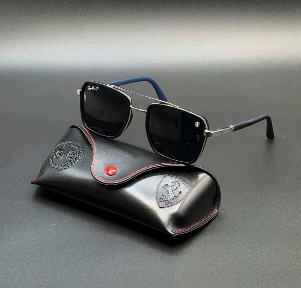 18a096cf A822 4410 9e6a D880c8489eb3